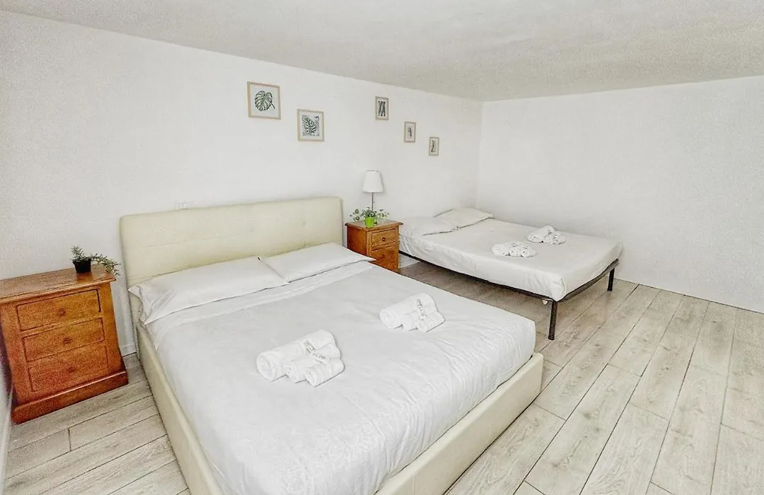 Cozy Basement Apartment Navigli-1