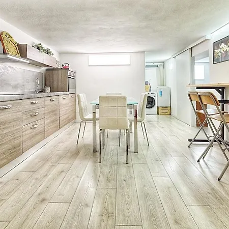 Cozy Basement Apartment Navigli-3