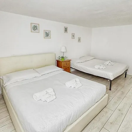 Cozy Basement Apartment Navigli-3